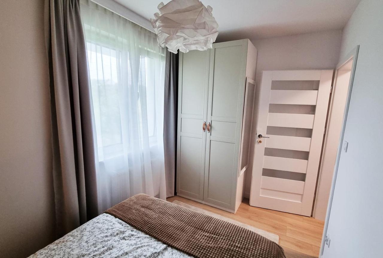 Apartament Mlody Gdansk - Bezplatny Parking, Mocne Wifi, Dobre Polaczenie Z Lotniskiem 外观 照片